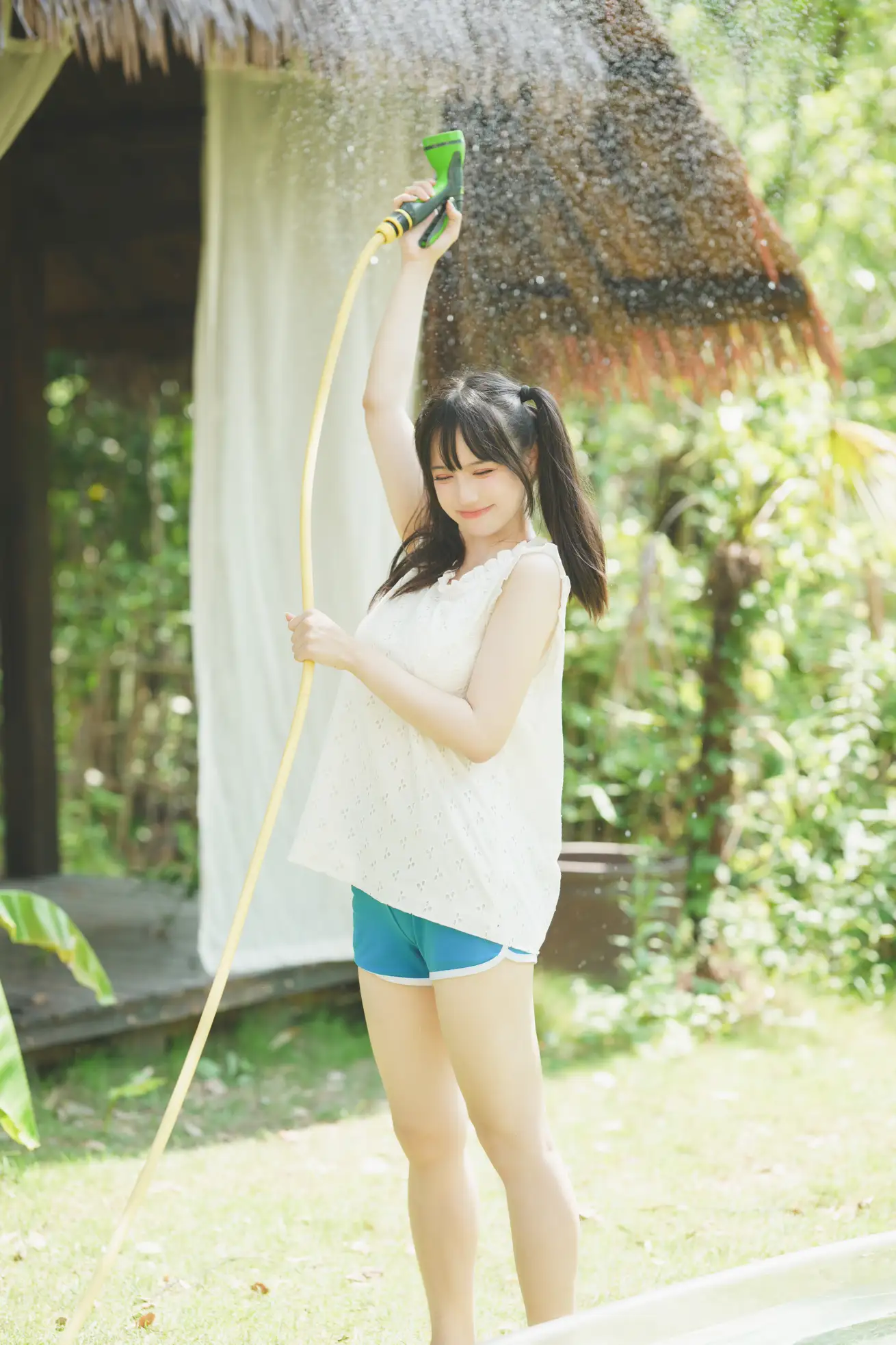 [YITUYU] 2022.09.05 Vol.1877 – Summer Girl and Watermelon Two plus six#[39P]-29