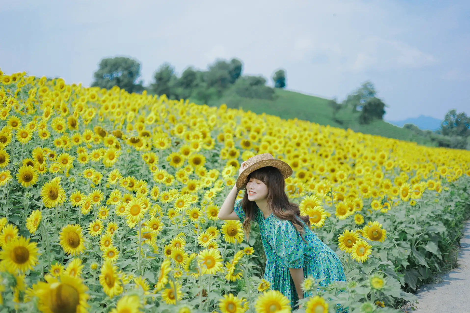 [YITUYU] 2022.07.12 Vol.1458 – Sunflower Summer Fatty Blue-#[33P]-25